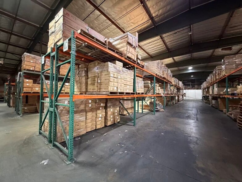 More Photos Of 6557 Flotilla St, Commerce Manufacturing For Lease