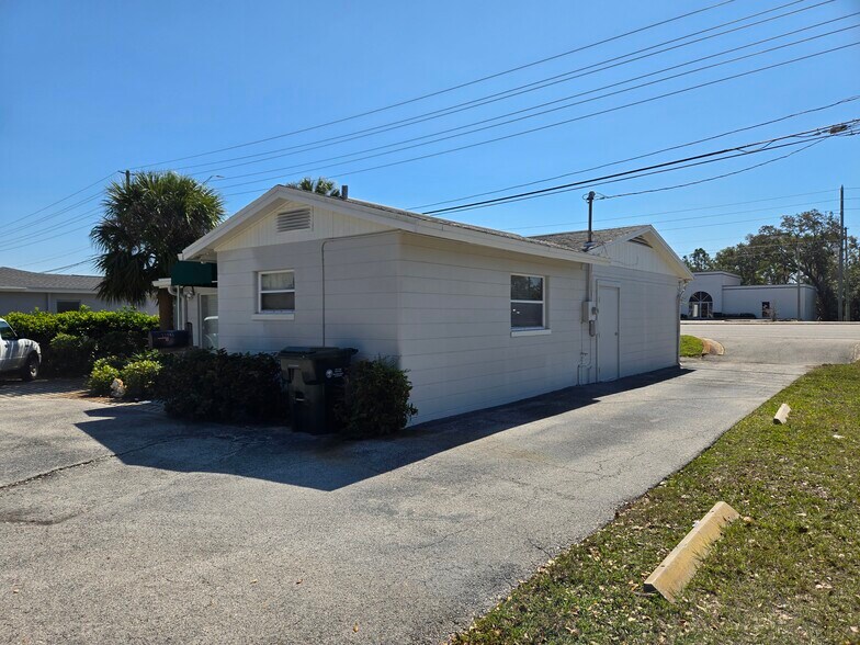 More Photos Of 13551 Walsingham Rd, Largo Office Residential For Sale