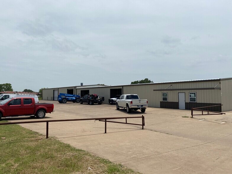 More Photos Of 3838 S Hwy 287, Waxahachie Auto Repair For Sale