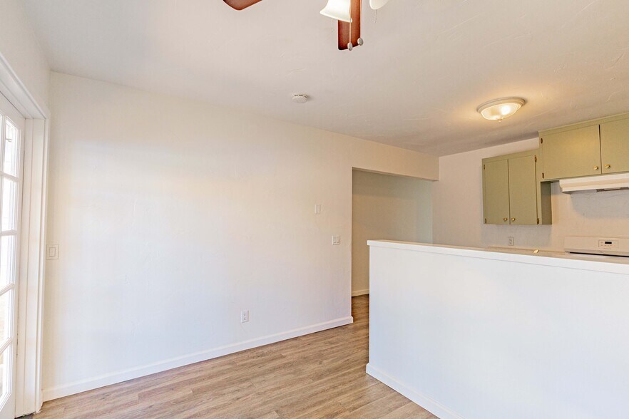 More Photos Of 1352-54 Imperial Beach Blvd, Imperial Beach Apartments For Sale