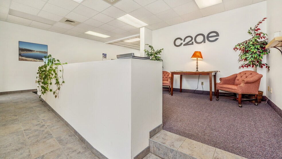 More Photos Of 1211 Ludington St, Escanaba Office For Sale