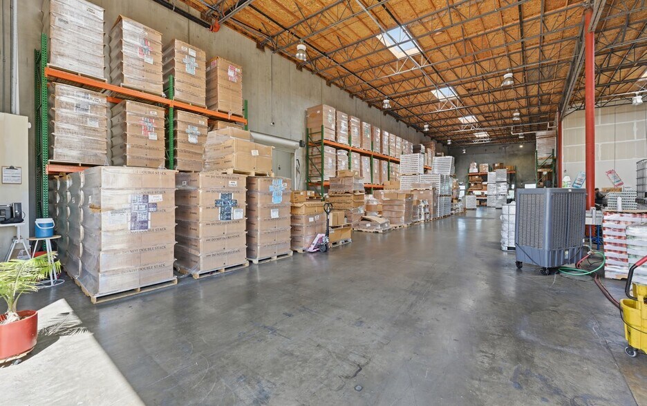 More Photos Of 12190 Dearborn Pl, Poway Industrial For Lease