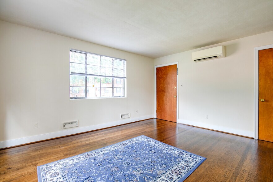 More Photos Of 3230 W Grace St, Richmond Apartments For Sale