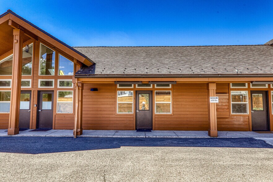 More Photos Of 12315 Deerfield Dr, Truckee Office Residential For Sale