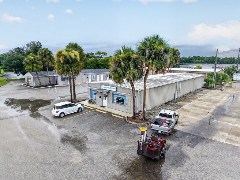 More Photos Of 3207-3229 13th St, Saint Cloud General Retail For Sale