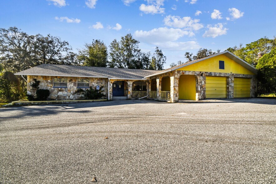 More Photos Of 10129 Little Rd, New Port Richey Medical For Sale