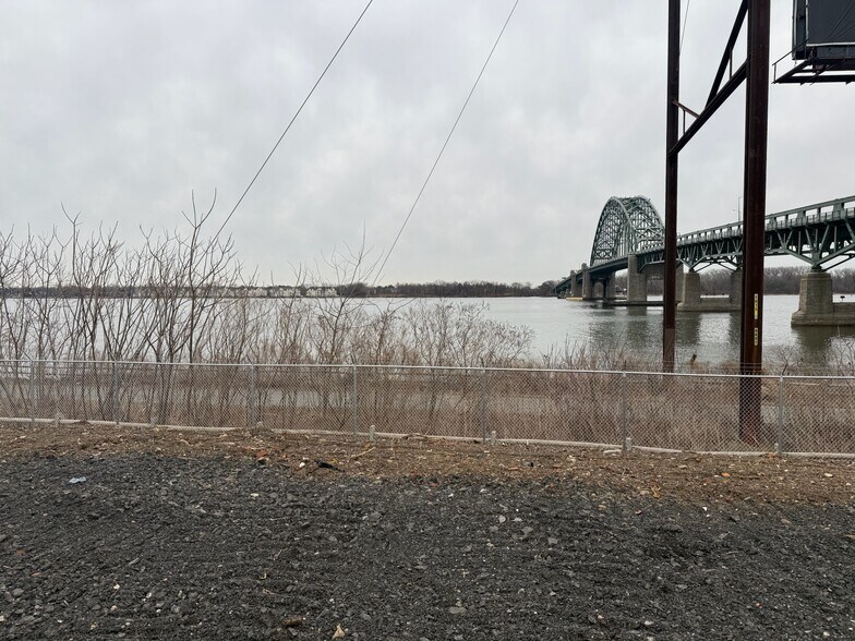 More Photos Of 6425 New State Rd, Philadelphia Land For Lease