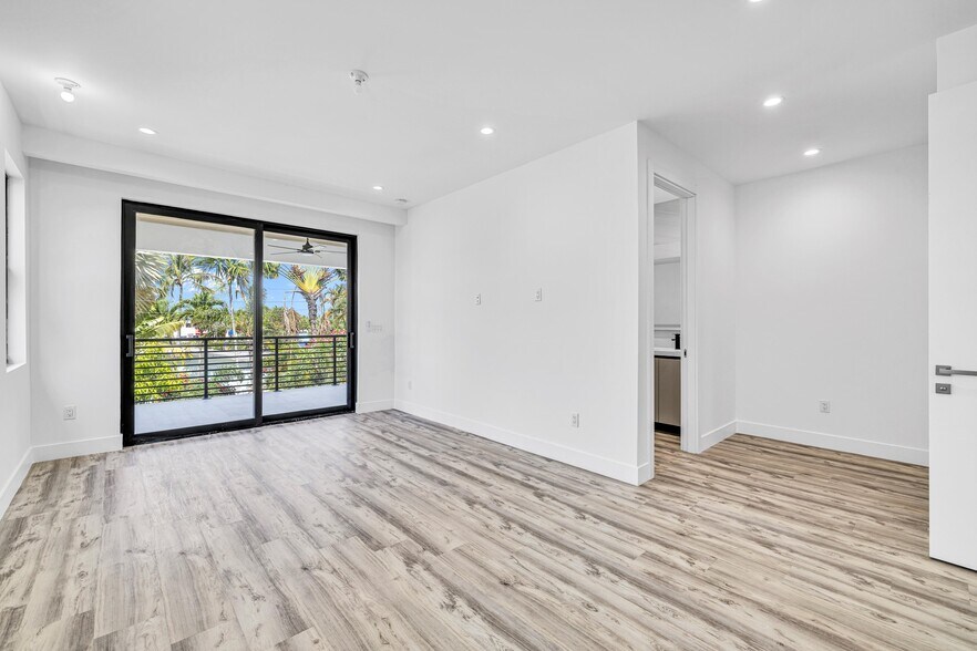 More Photos Of 1233 NE 12th Ave, Fort Lauderdale Apartments For Sale