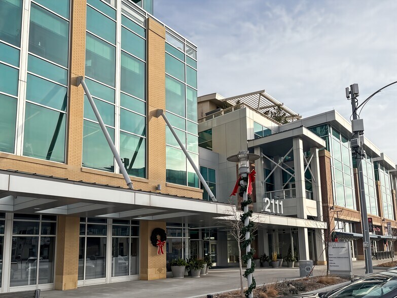 More Photos Of 2111-2283 S 67th St, Omaha Coworking Space