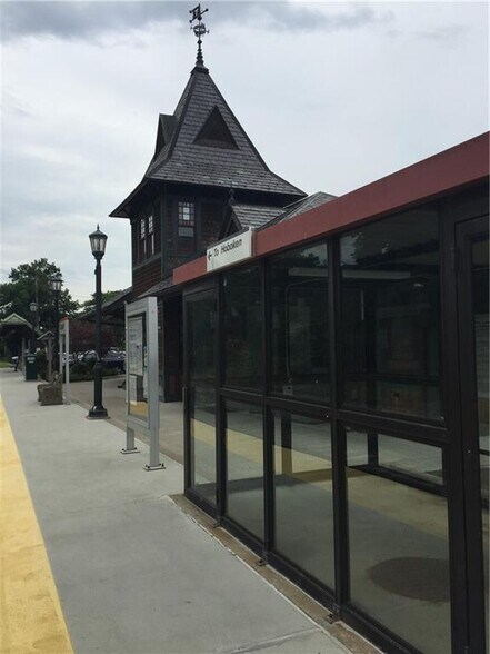 More Photos Of 538 NY-17A, Tuxedo Park General Retail For Sale