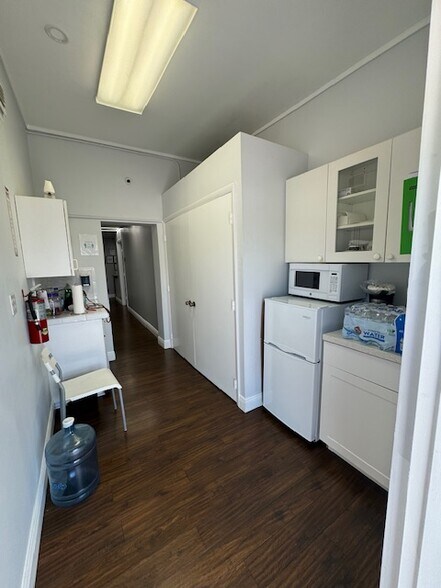 More Photos Of 1222 Nw 29th St, Miami Medical For Sale