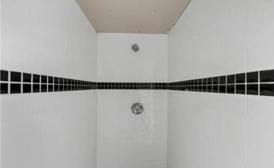 More Photos Of 230 Colorado Ave, Buffalo Warehouse For Sale