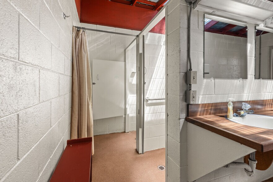 More Photos Of 9955 US Highway 12, Lolo Specialty For Sale