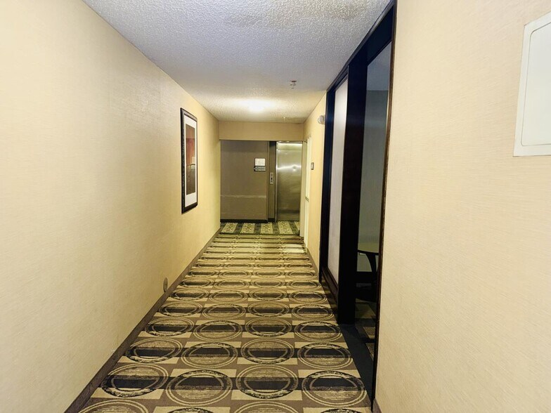 More Photos Of 9169 Markville Dr, Dallas Hotel For Sale