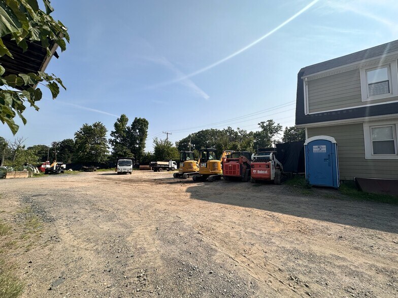 More Photos Of 6924 Fort Smallwood Rd, Baltimore Land For Lease