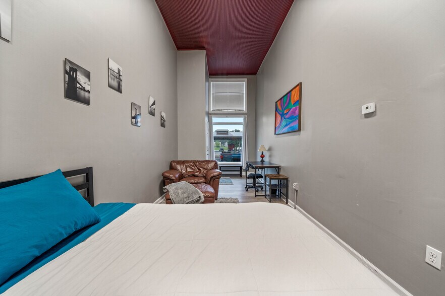 More Photos Of 614-616 Cherokee St, Leavenworth Apartments For Sale