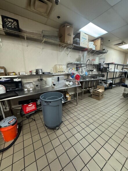 More Photos Of 1985 Route 22 W, Scotch Plains Storefront Retail Office For Lease