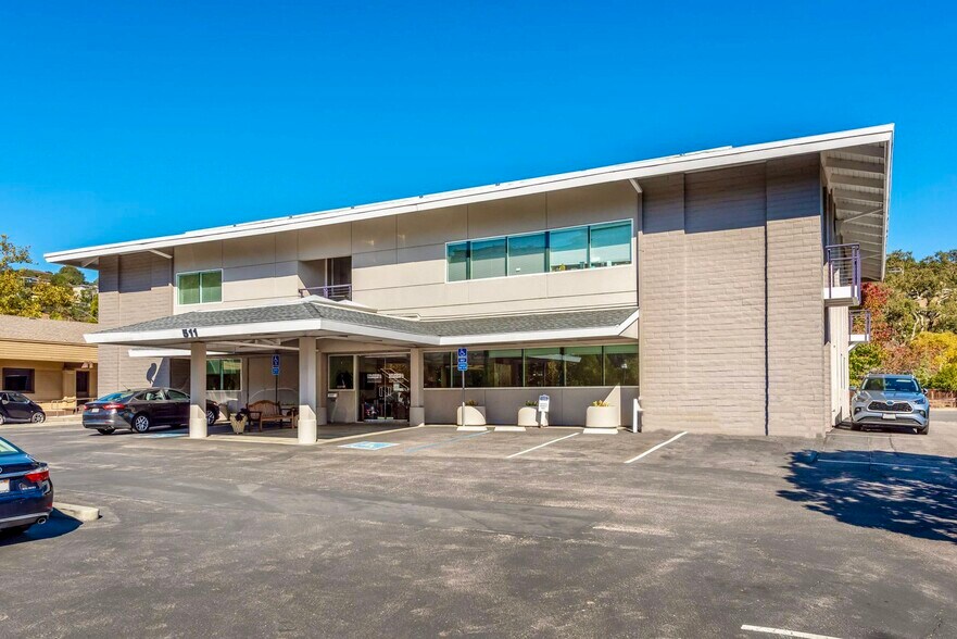 More Photos Of 511 Sir Francis Drake Blvd, Greenbrae Office For Lease