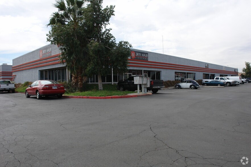 More Photos Of 21622 N 7th Ave, Phoenix Warehouse For Lease