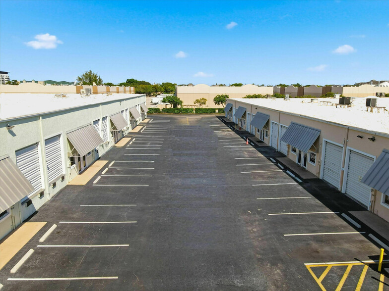 More Photos Of 1200-1340 Stirling Rd, Dania Beach Unknown For Lease