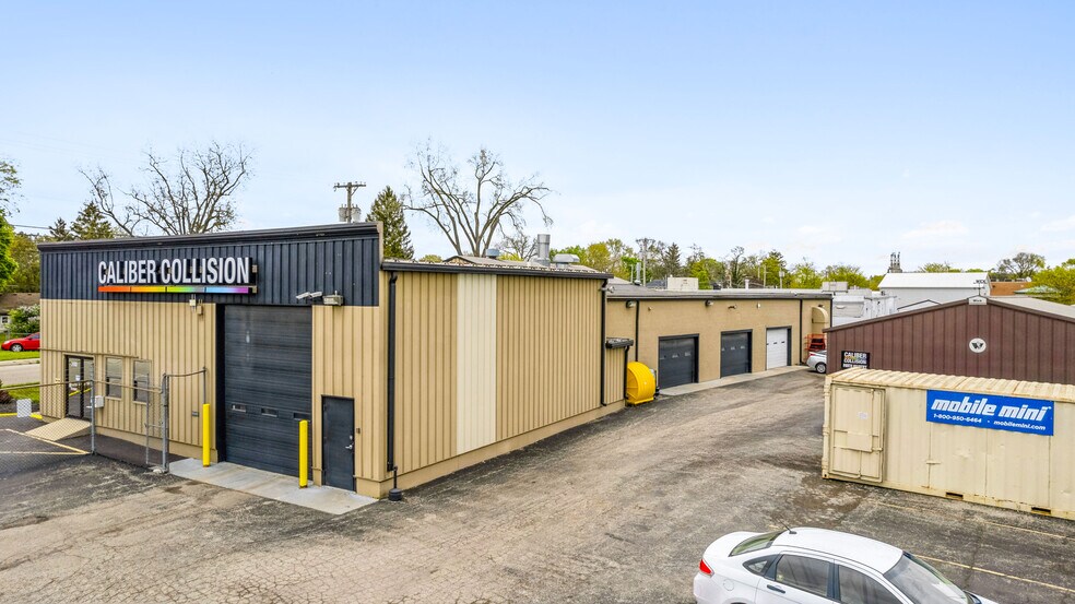 More Photos Of 200 Peters Ave, Troy Auto Repair For Sale