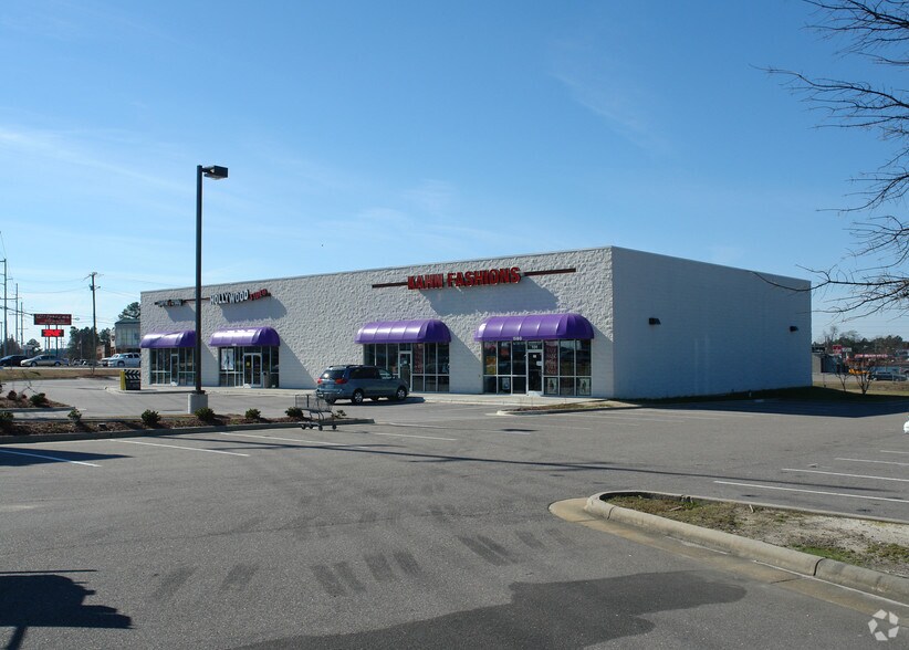 More Photos Of 1590 Skibo Rd, Fayetteville Unknown For Lease