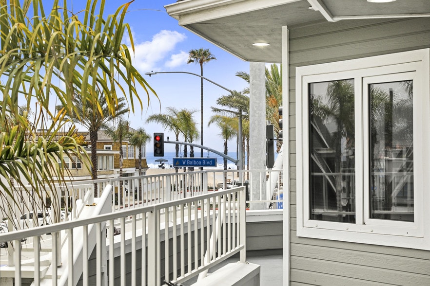 More Photos Of 1500 W Balboa Blvd, Newport Beach Storefront Retail Office For Lease