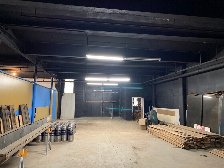 More Photos Of 208 W 2nd St, Siler City Manufacturing For Sale
