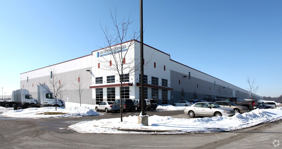 More Photos Of 600 S Perry Rd, Plainfield Industrial For Sale