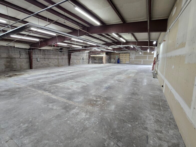More Photos Of 105 Talamine Ct, Colorado Springs Warehouse For Sale