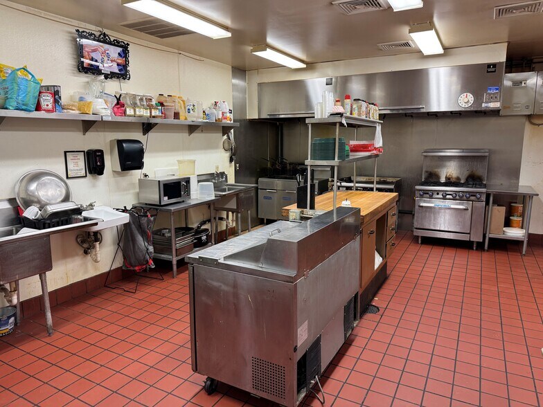 More Photos Of 526 Monongahela Ave, Glassport Storefront Retail Residential For Sale