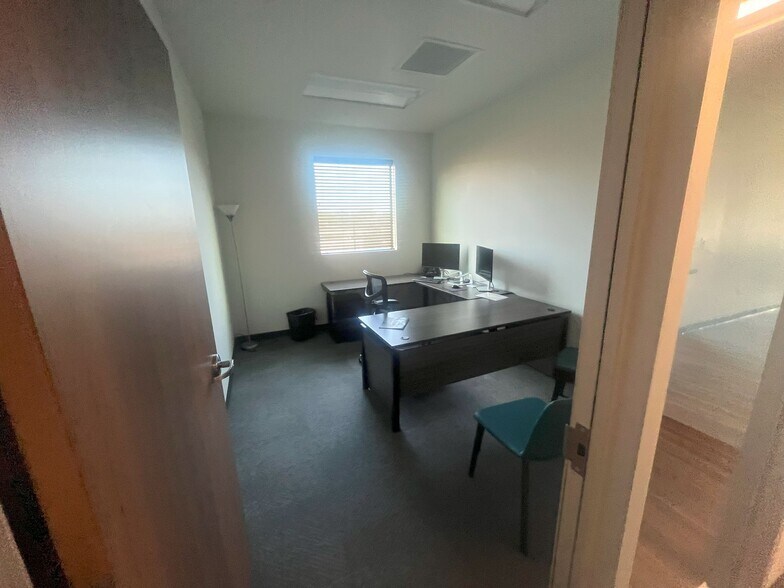 More Photos Of 13625 Ronald Reagan Blvd, Cedar Park Unknown For Lease