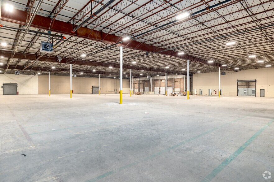 More Photos Of 100 Readington Rd, Branchburg Manufacturing For Lease