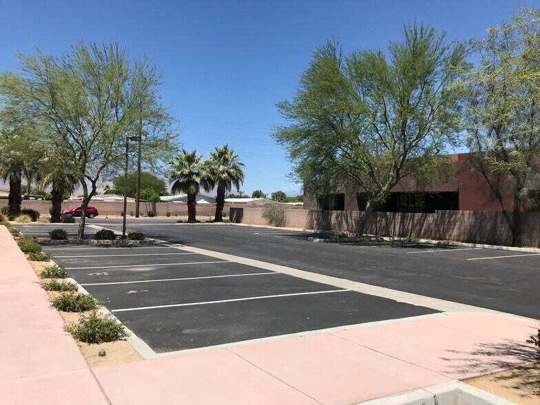 More Photos Of 74000 Country Club Dr, Palm Desert Office For Sale