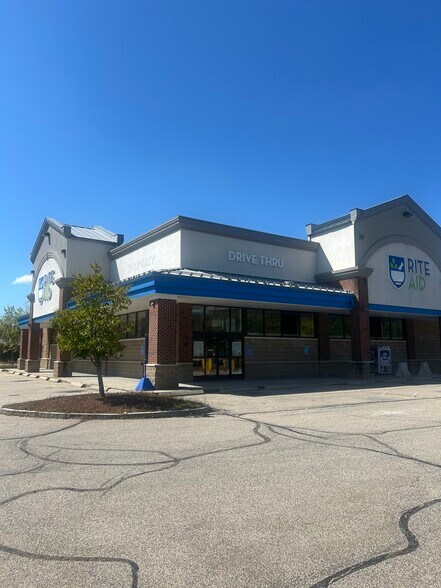 More Photos Of 190 Wakefield St, Rochester Drugstore For Sale