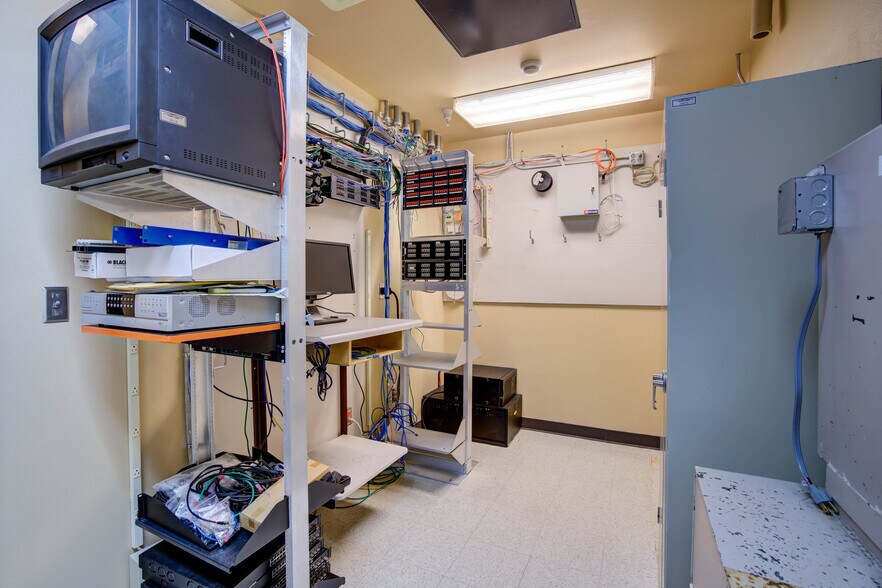 More Photos Of 9240 Explorer Dr, Colorado Springs Office For Lease