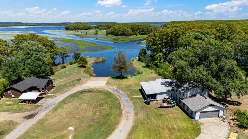 More Photos Of 505 Bub Hayner Rd, Karnack Apartments For Sale