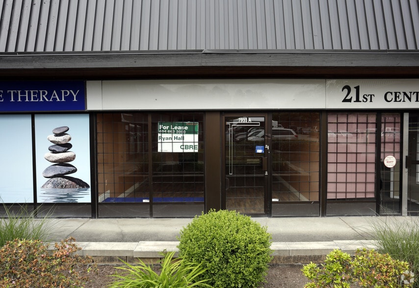 More Photos Of 7931 120th St, Delta Storefront For Lease