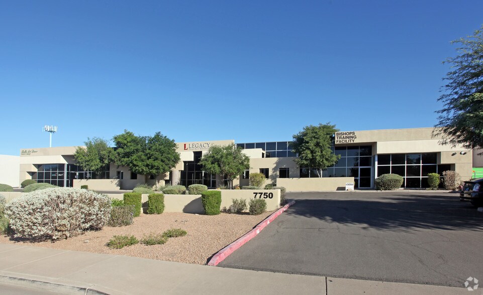 More Photos Of 7750 E Gelding Dr, Scottsdale Warehouse For Lease