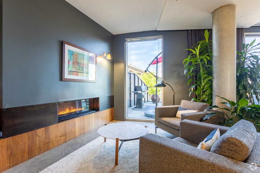 More Photos Of 3155 S Moody Ave, Portland Apartments For Lease