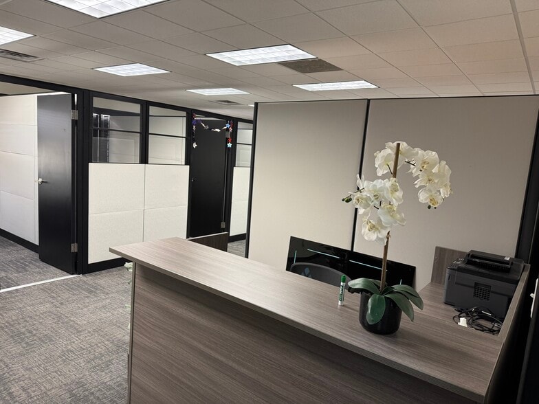 More Photos Of 707 W 700 S, Woods Cross Office For Lease