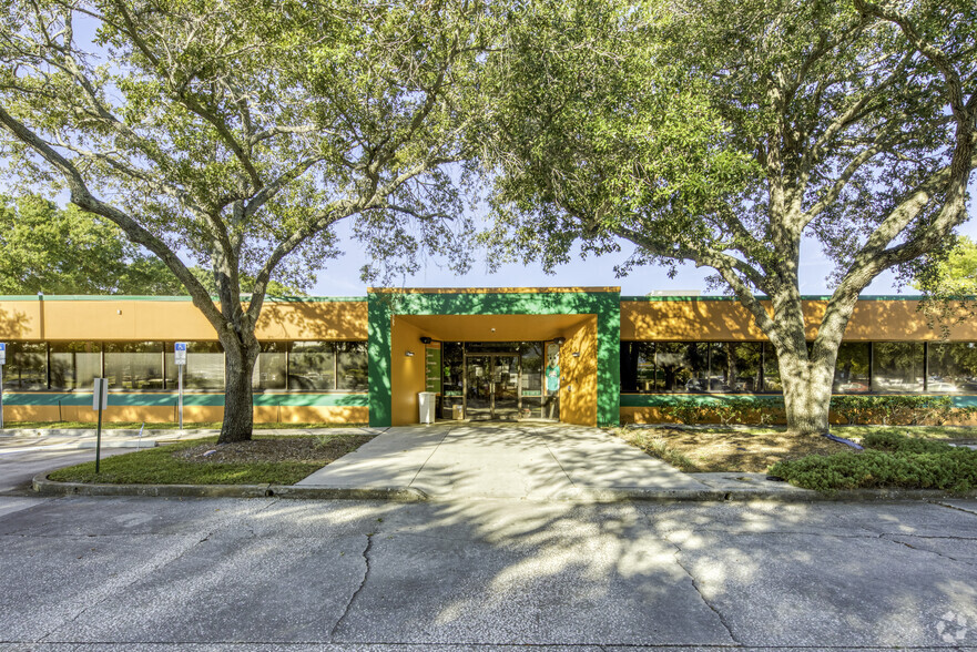 Primary Photo Of 4411 W Tampa Bay Blvd, Tampa Warehouse For Lease