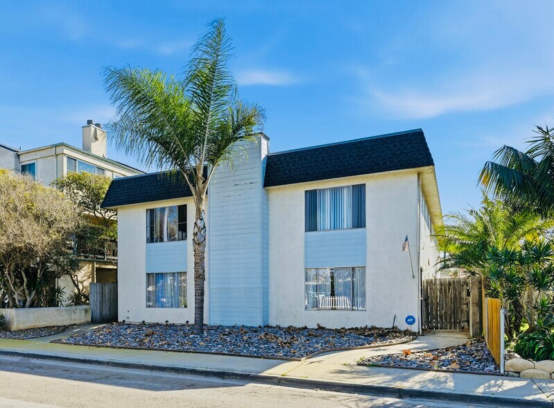 More Photos Of 273 Date Ave, Imperial Beach Apartments For Sale