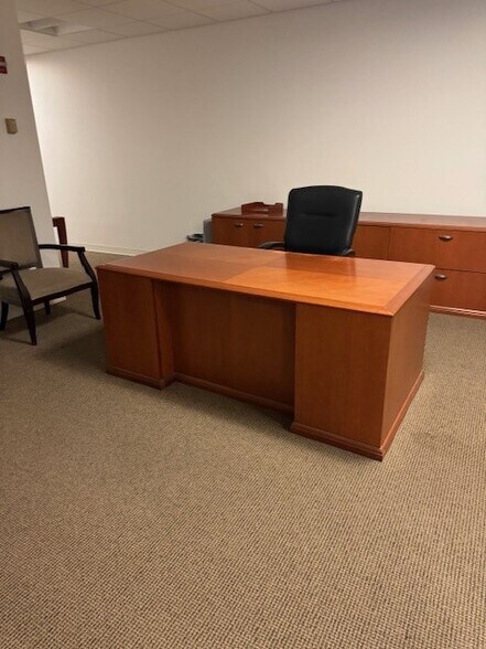 More Photos Of 805 Third Ave, New York Office For Lease