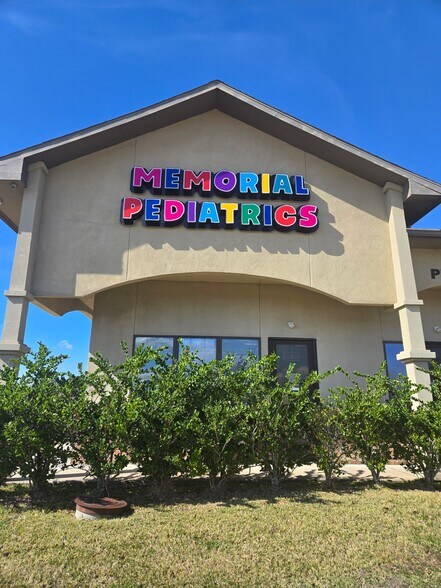 More Photos Of 11035 Resource Pky, Houston Medical For Lease