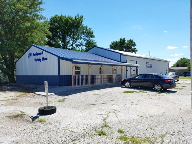 Primary Photo Of 232 Main St, Otho Storefront For Sale