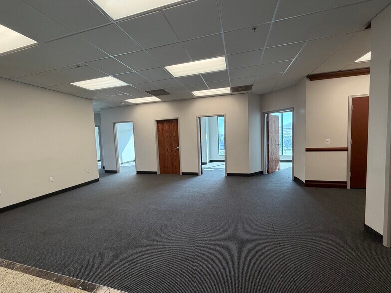 More Photos Of 4161 Thanksgiving Way, Lehi Medical For Lease