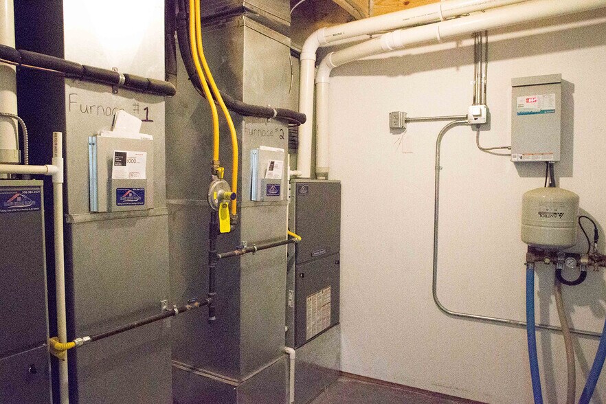 More Photos Of 1325 E Airport Rd, Grand Island Storefront Retail Office For Sale