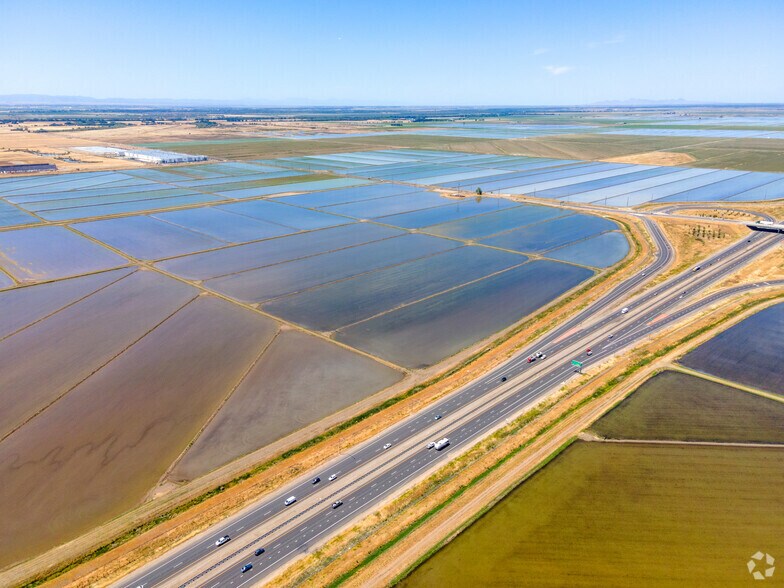 More Photos Of SW Elverta Rd & 99 Hwy, Sacramento Land For Sale