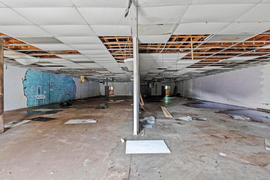 More Photos Of 2980 Myers St, Oroville General Retail For Sale